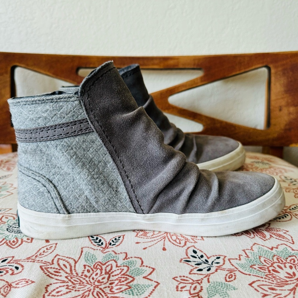 Sperry Gray High-Top Slip-On Sneakers